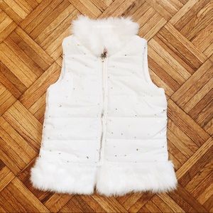 White Puffy Vest with Faux Fur